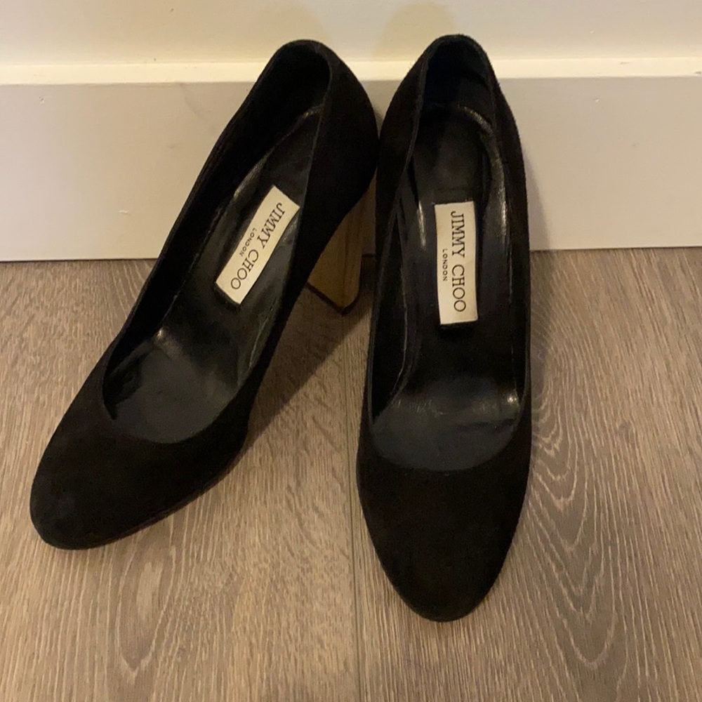 Jimmy Choo classic black pump